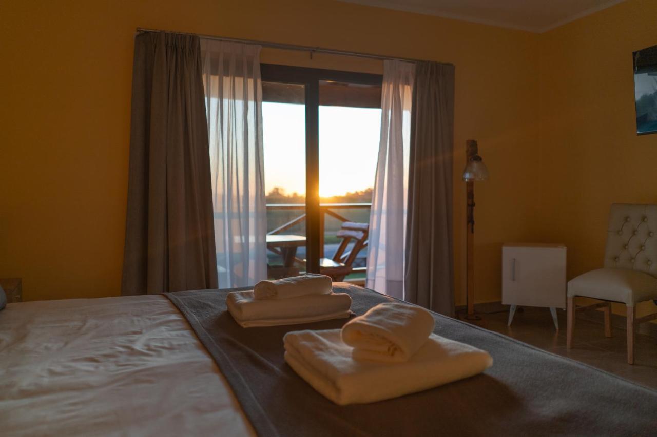 Un Alto En La Huella - Hotel Spa & Wellness Resort San Antonio de Areco Exterior photo