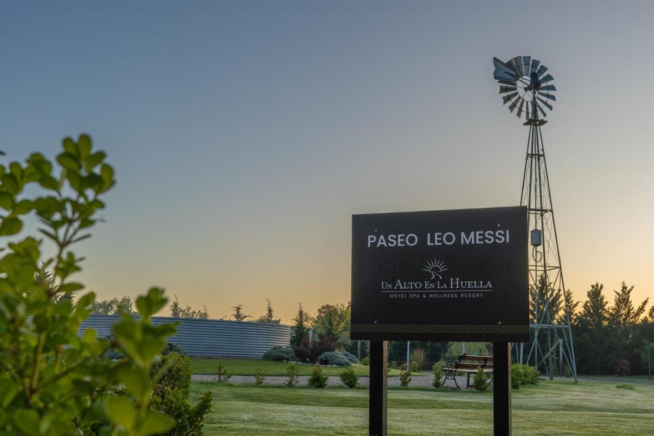 Un Alto En La Huella - Hotel Spa & Wellness Resort San Antonio de Areco Exterior photo