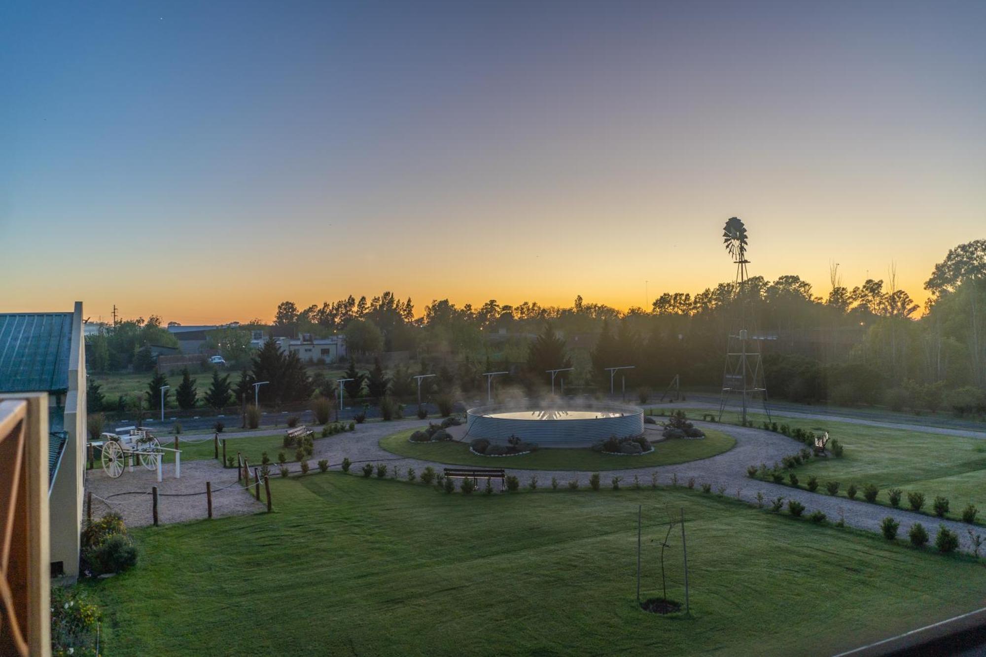 Un Alto En La Huella - Hotel Spa & Wellness Resort San Antonio de Areco Exterior photo